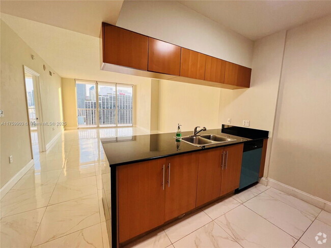 Building Photo - 1750 N Bayshore Dr Unit 2612 Rental