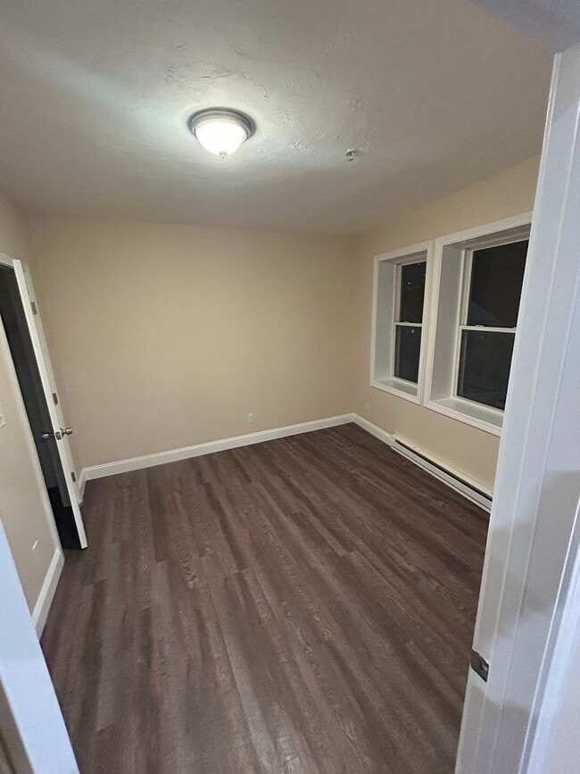 Photo - 1039 Main St Unidad 7