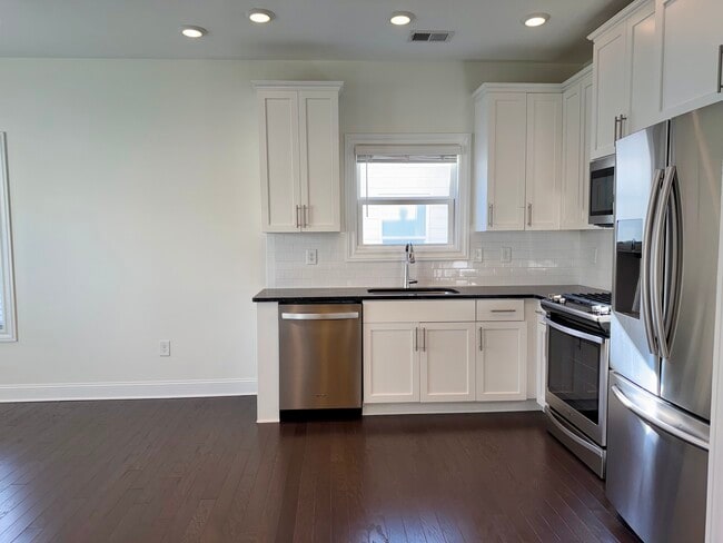 Photo - 1747 Stone Hedge Dr NW Unit Apt B