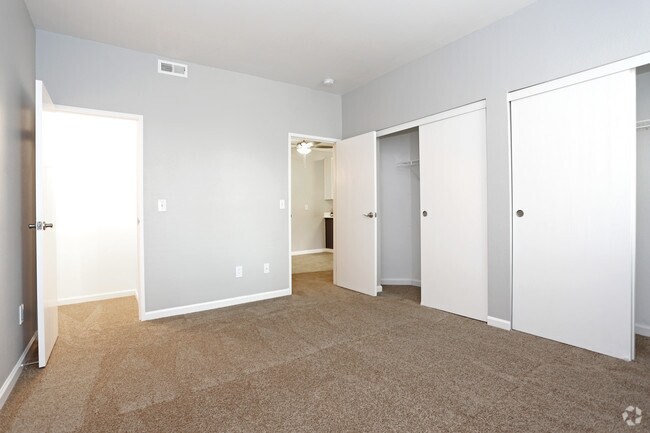 Promontory View Apartments