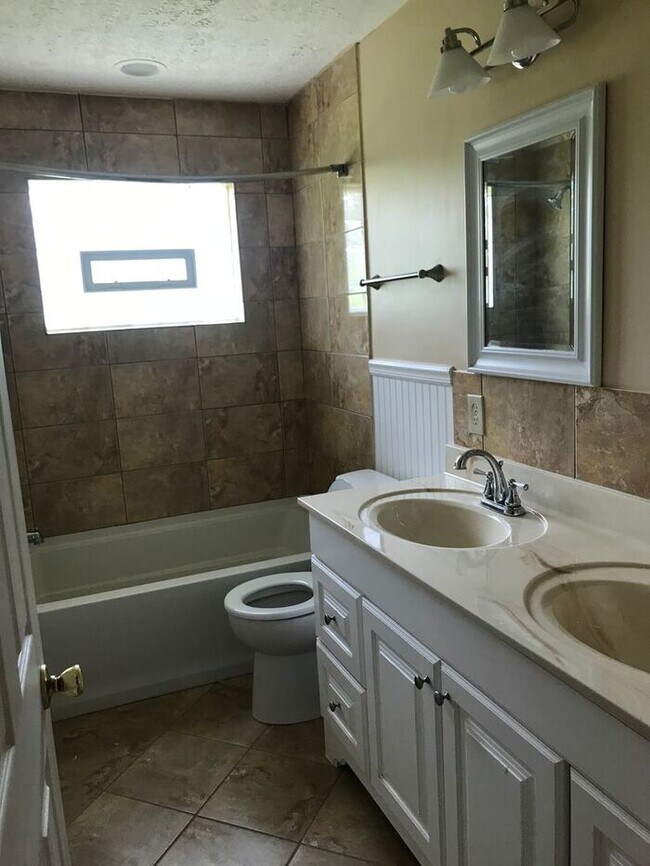 149 E. Caston ST Akron Ohio Rental House Rental in New Franklin, OH