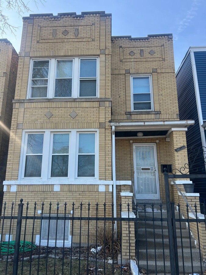 Photo - 6736 S Wood St Unit 1