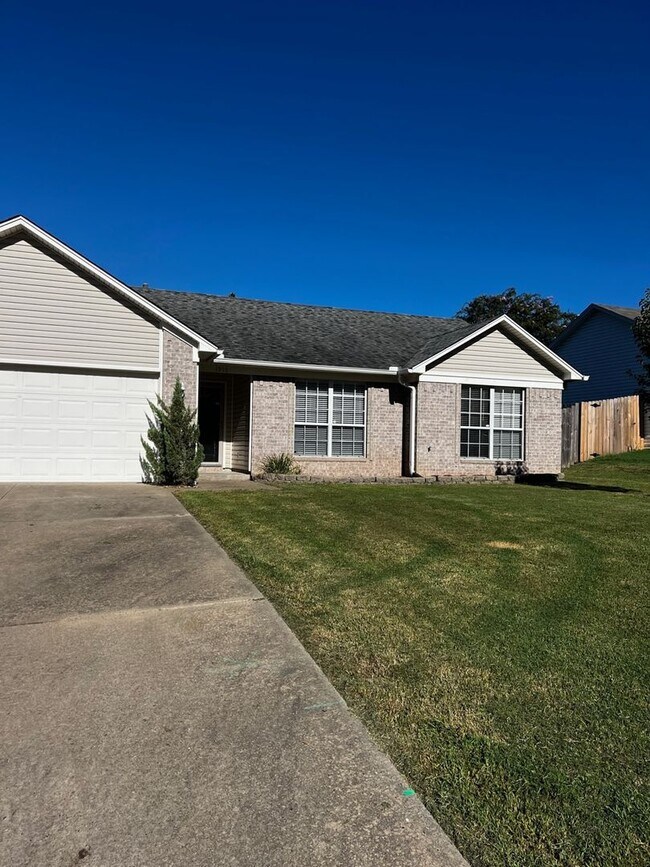 Photo - 1915 Auburn Hills Dr