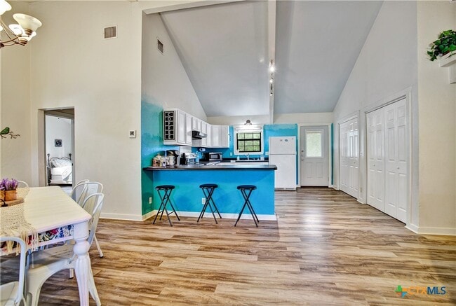 Photo - 818 Fawn River Dr
