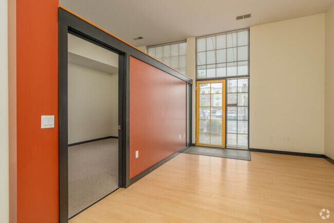1BR, 1BA