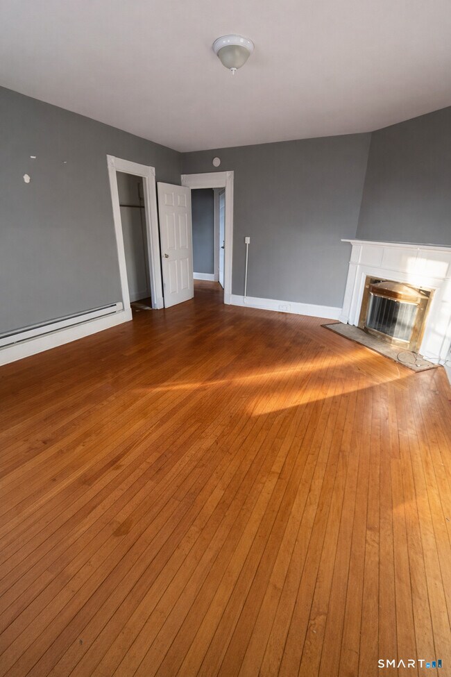 Photo - 484 Waterville St