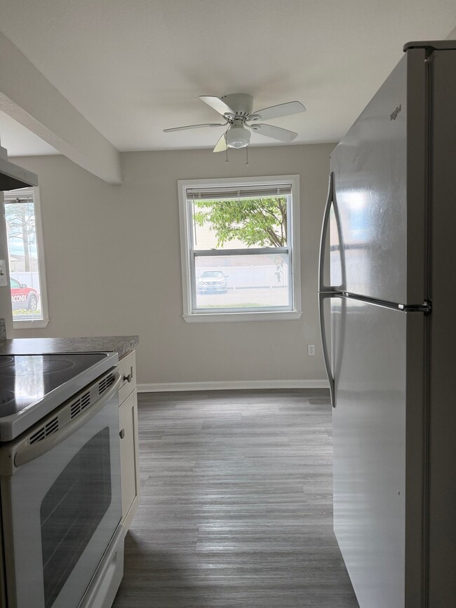 Photo - 2412 Azalea Garden Rd Unidad 105