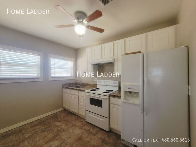 Photo - 667 W Northern Ave Unit A