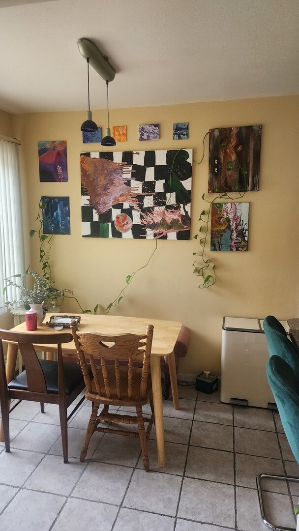 Photo - 932 E Old Willow Rd Unidad 102