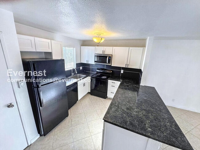 Photo - 5396 S Swenson St Unidad 30