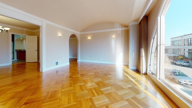 Photo - "Charming 4-Bed, 4-Bath Oasis in San Francisco with 1,963 Sq Ft of Comfort!"