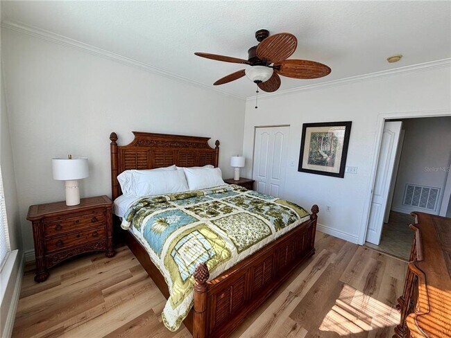 Photo - 2723 Via Capri Unit 834