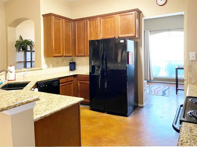 Photo - 724 Red Elm Ln