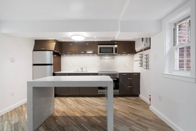 Photo - 4481 MacArthur Blvd NW Unit B2