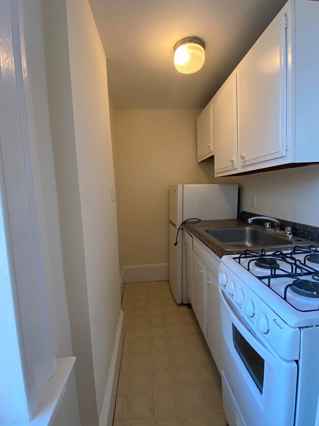 Photo - 2 Ware St Unit 10