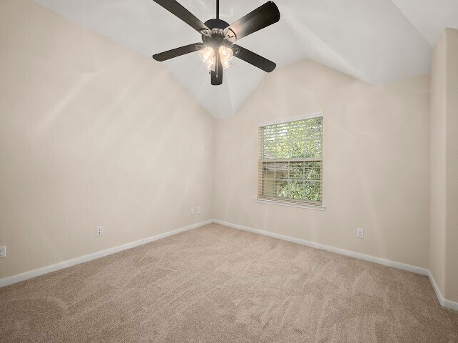 3211 London Ln