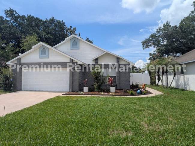 Building Photo - Whisper Lakes 3 Bedroom 2 Bath Home with Granite Counter Tops, Stainless Appliances and a Fenced ...