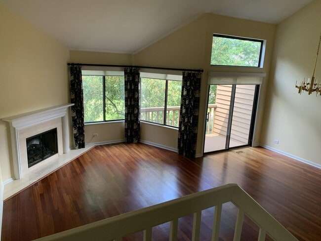 Photo - 946 N Shoreline Rd