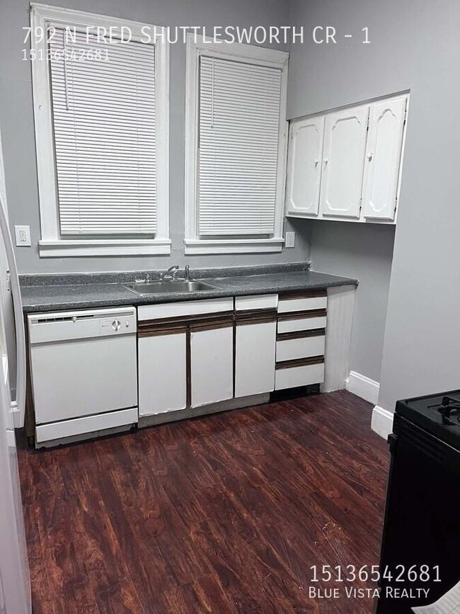 Photo - 792 N Fred Shuttlesworth Cir Unit 1