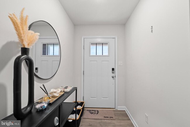 Photo - 9715 Summerton Dr