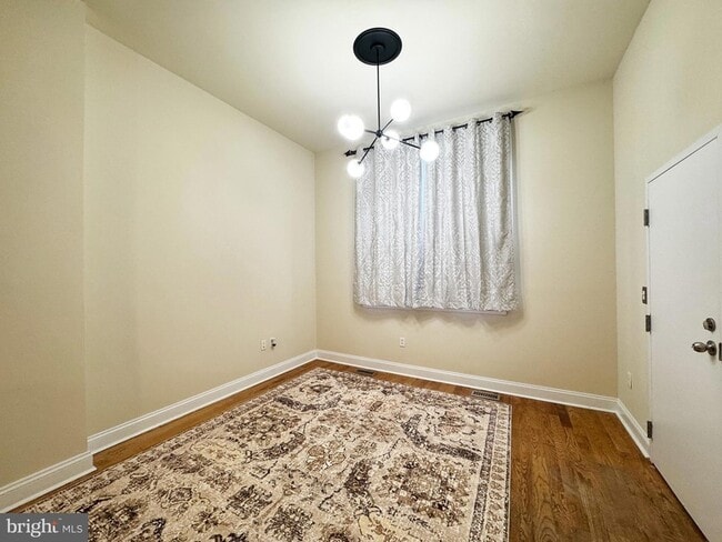 Photo - 1934 Christian St