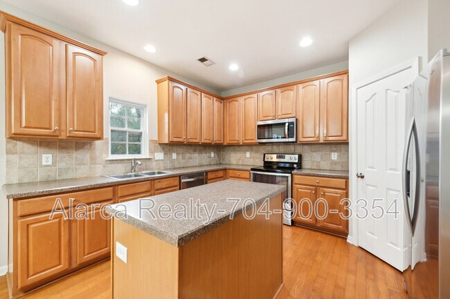 Photo - 2901 Meherrin Ct