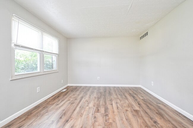 Photo - 10943 Birchridge Dr