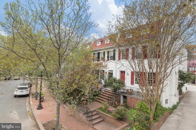 Photo - 2015 Allen Pl NW Townhome