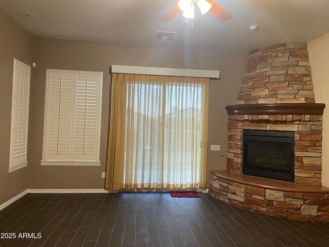 Photo - 642 E Torrey Pines Pl