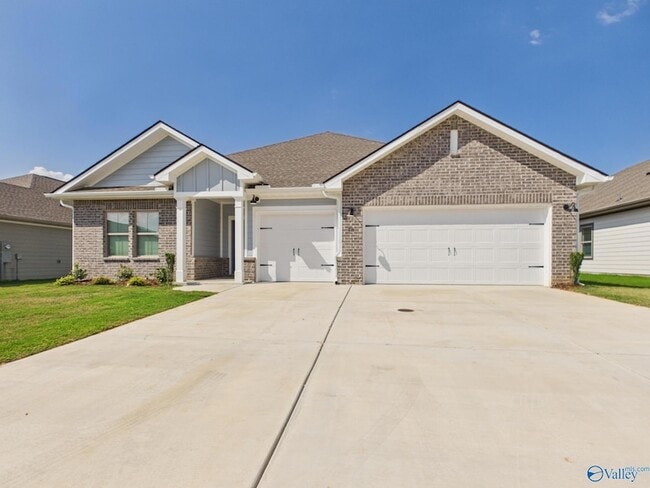 Building Photo - 315 Susan Lynn Dr