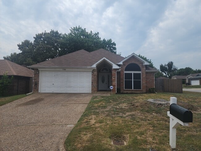 Photo - 700 Cross Ridge Ct Casa