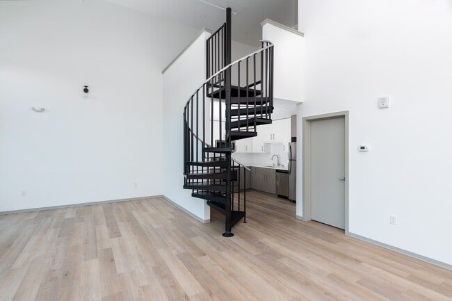 Photo - 2563 S Kinnickinnic Ave Unit 101