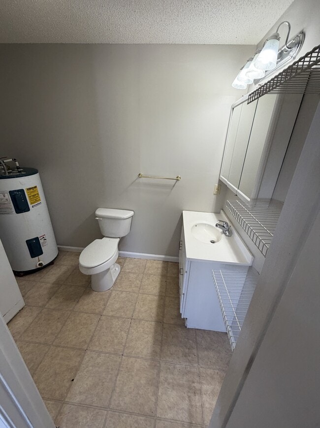 Photo - 609 C St