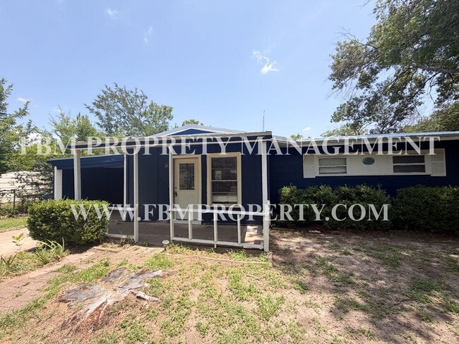 Photo - 3015 Winfield Dr