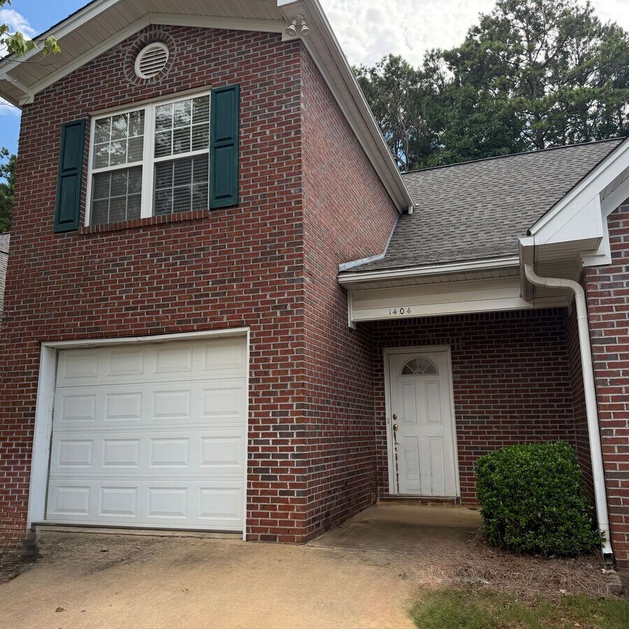 Photo - 2428 E University Dr