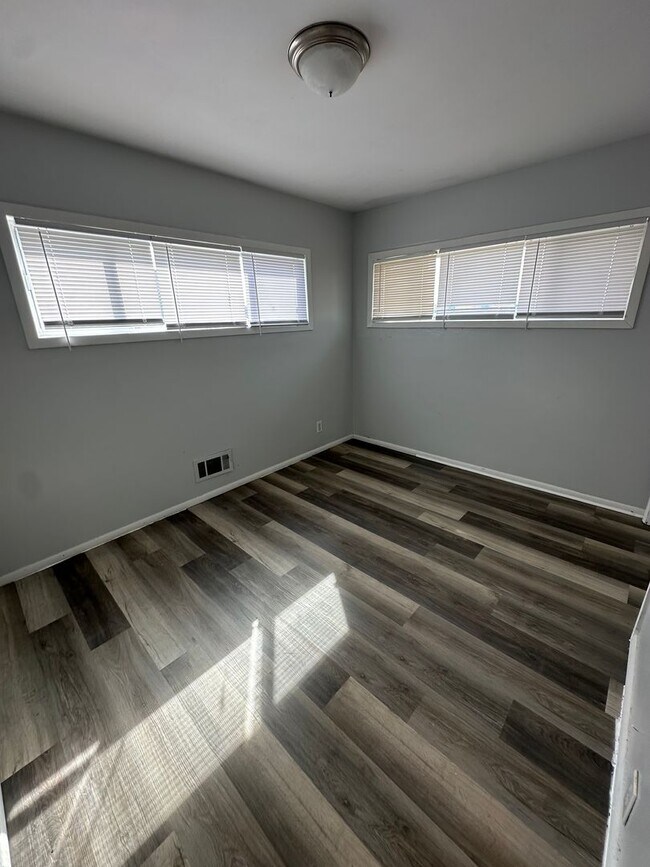 Photo - 4 bedrooms 1 bathroom