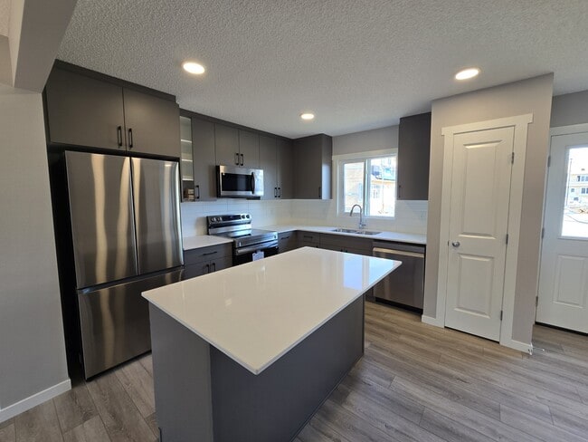 Photo - 1009 Cy Becker Rd NW