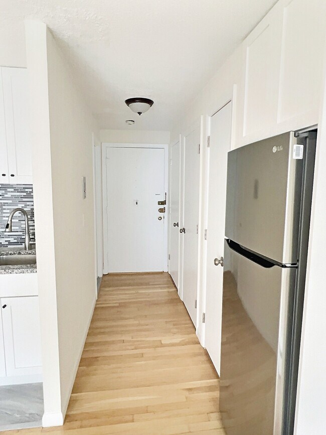 Photo - 1039 Commonwealth Ave