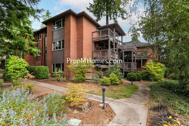 Photo - One Bedroom Condo w/ Lake Views - NEW PHOTOS!