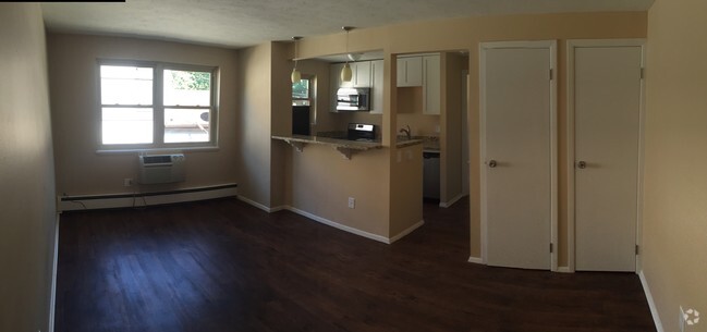 Interior Photo - 3501 Clinton Rental