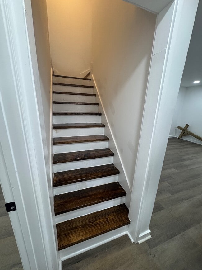 Photo - 227 Lewis St