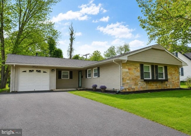 Building Photo - 3717 Irongate Ln
