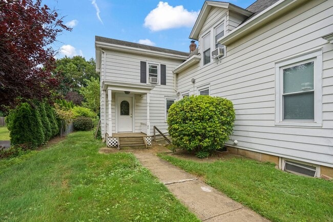 Photo - 432 Plainsboro Rd Unit 1