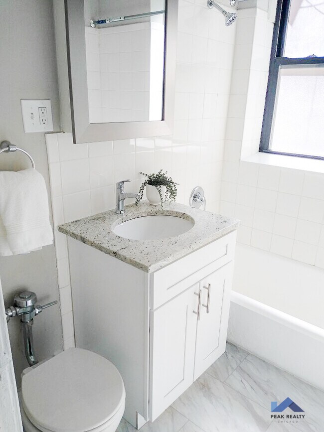 Photo - 530 W. Arlington Pl.