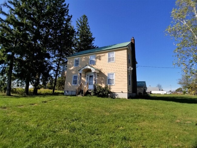 Photo - 27 Yasgur Rd