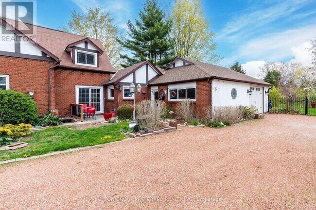 Photo - 123 St Andrew St