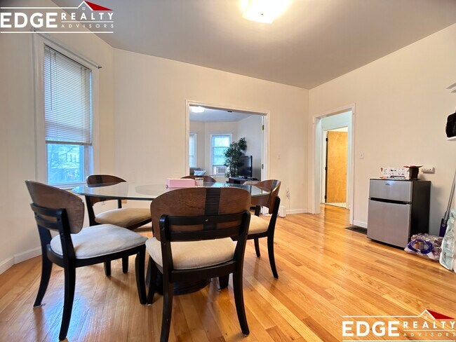 Photo - 66 Brooks St Unit 2