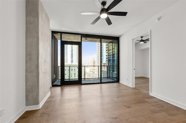 Photo - 84 East Ave Unit 1510