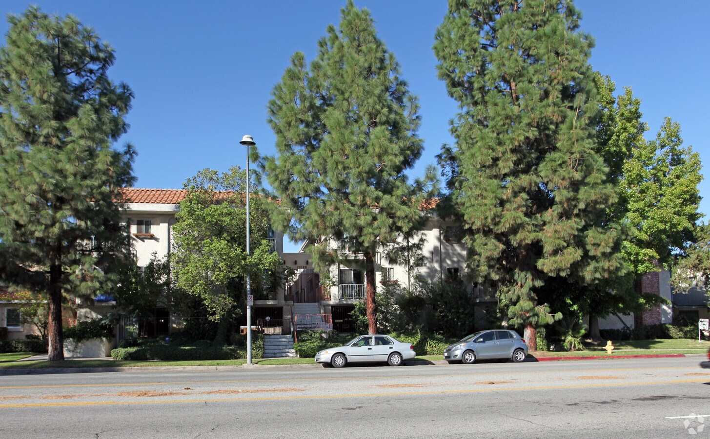 Photo - Granada Court