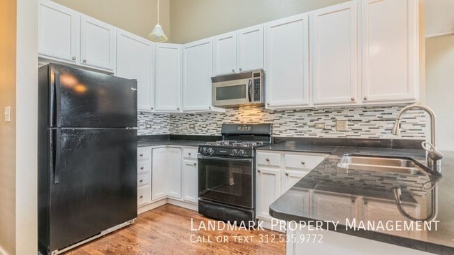 Photo - 2329 W Harrison St Unidad 4